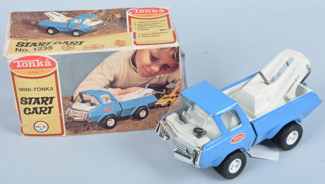 TONKA #1235 START CART TOW TRUCK w/ BOX: Tonka #1235 Start Cart Tow Truck. Never played with condition. Still in original box. 9" Excellent