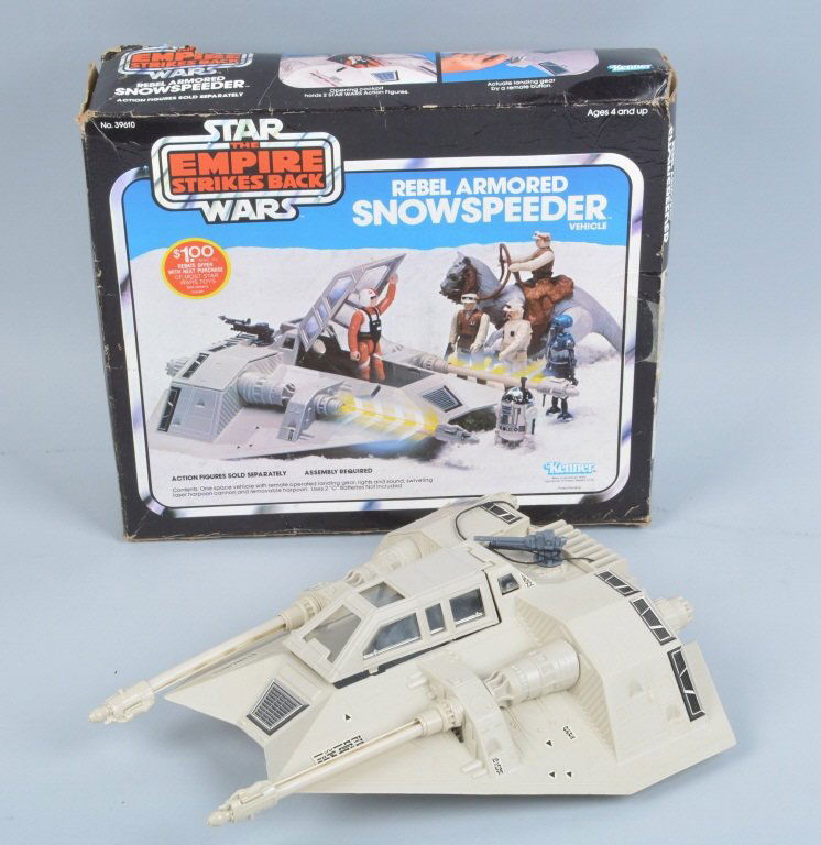 EMPIRE STRIKES BACK REBEL SNOWSPEEDER w/ BOX (1 of 3)