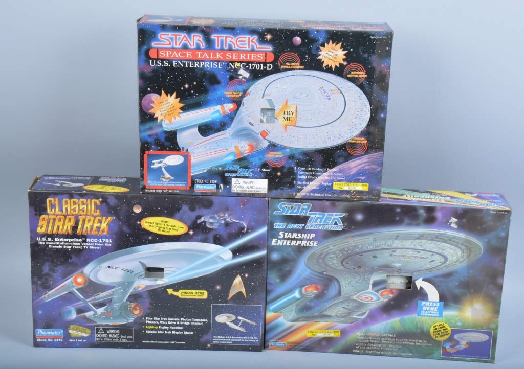 3- PLAYMATES STAR TREK STARSHIP ENTERPRISES MIB (1 of 4)