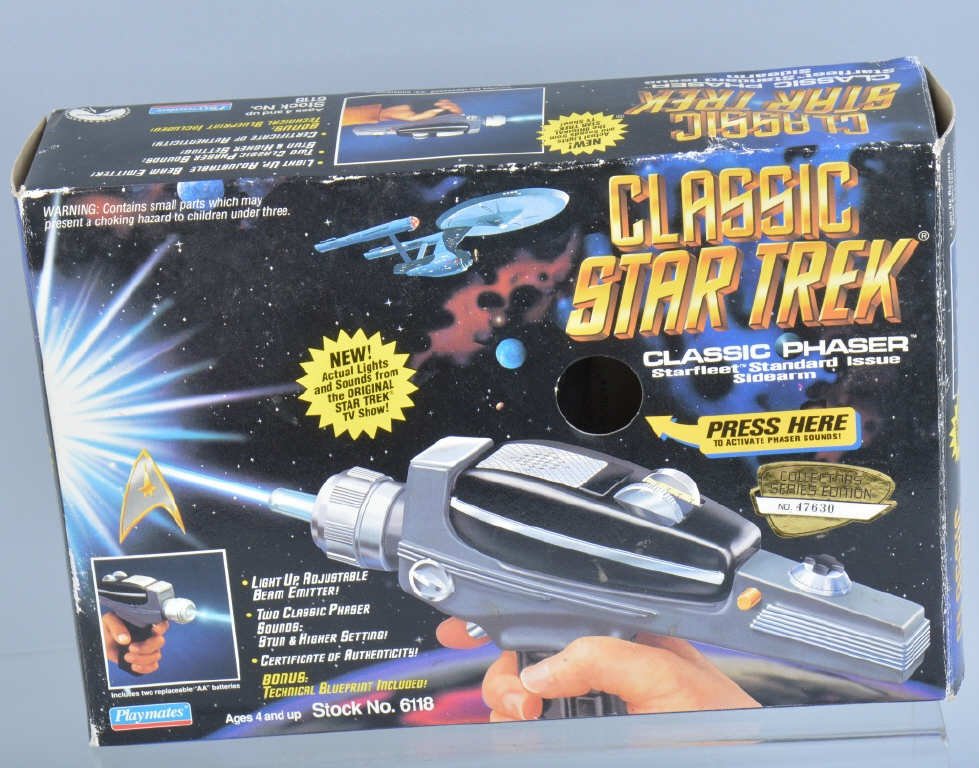 CLASSIC STAR TREK STAR FLEET PHASER w/ BOX (1 of 2)