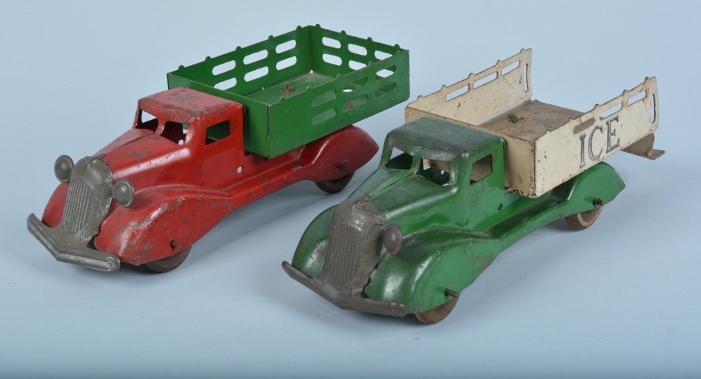 Lot of 2 Early MARX Pressed Steel TRUCKS (1 of 4)