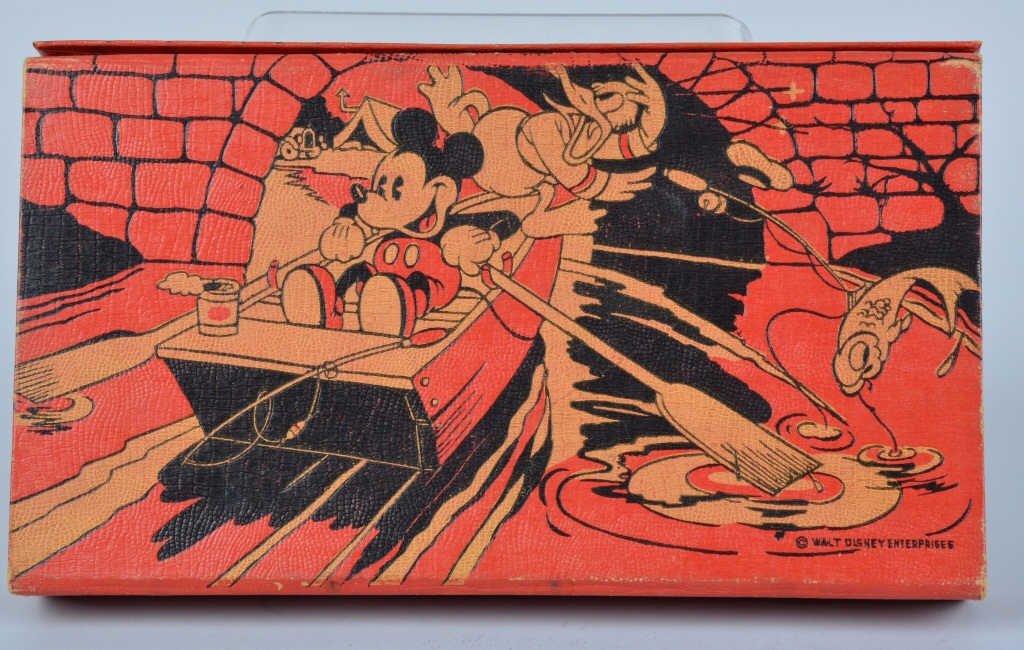 WDE MICKEY MOUSE PENCIL CASE (1 of 3)
