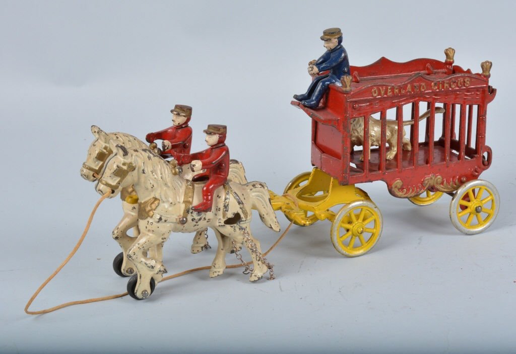 KENTON Cast Iron OVERLAND CIRCUS LION WAGON (1 of 2)