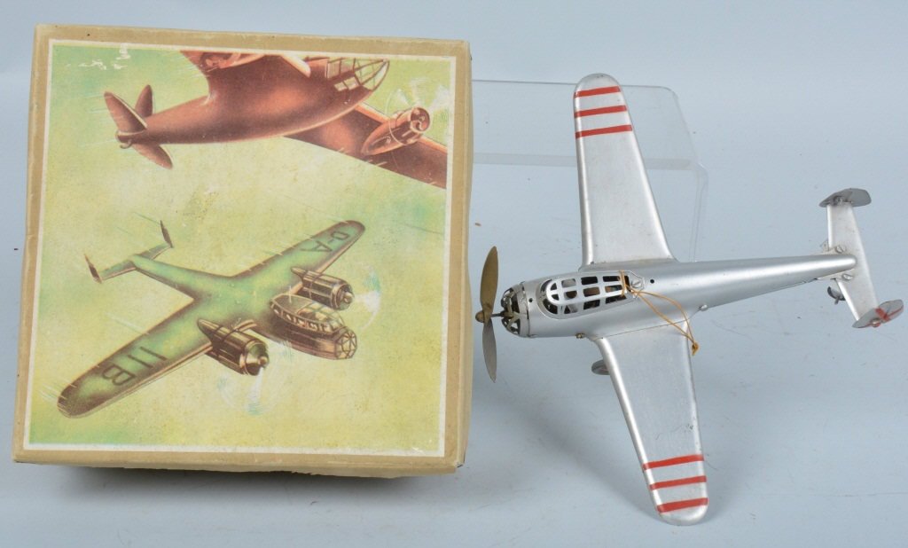 PAYA Tin Windup BOMBER AIRPLANE w/ BOX (1 of 5)