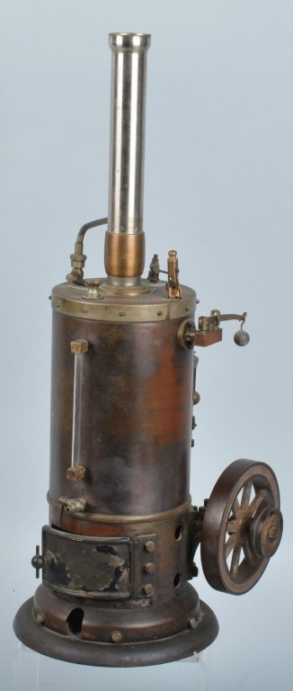 HUGE ANTIQUE GERMAN TOY MODEL STEAM ENGINE (1 of 7)