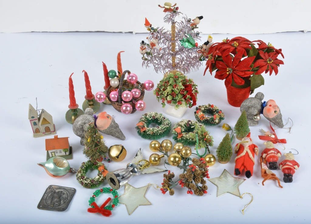 Vintage CHRISTMAS DECORATIONS LOT (1 of 4)
