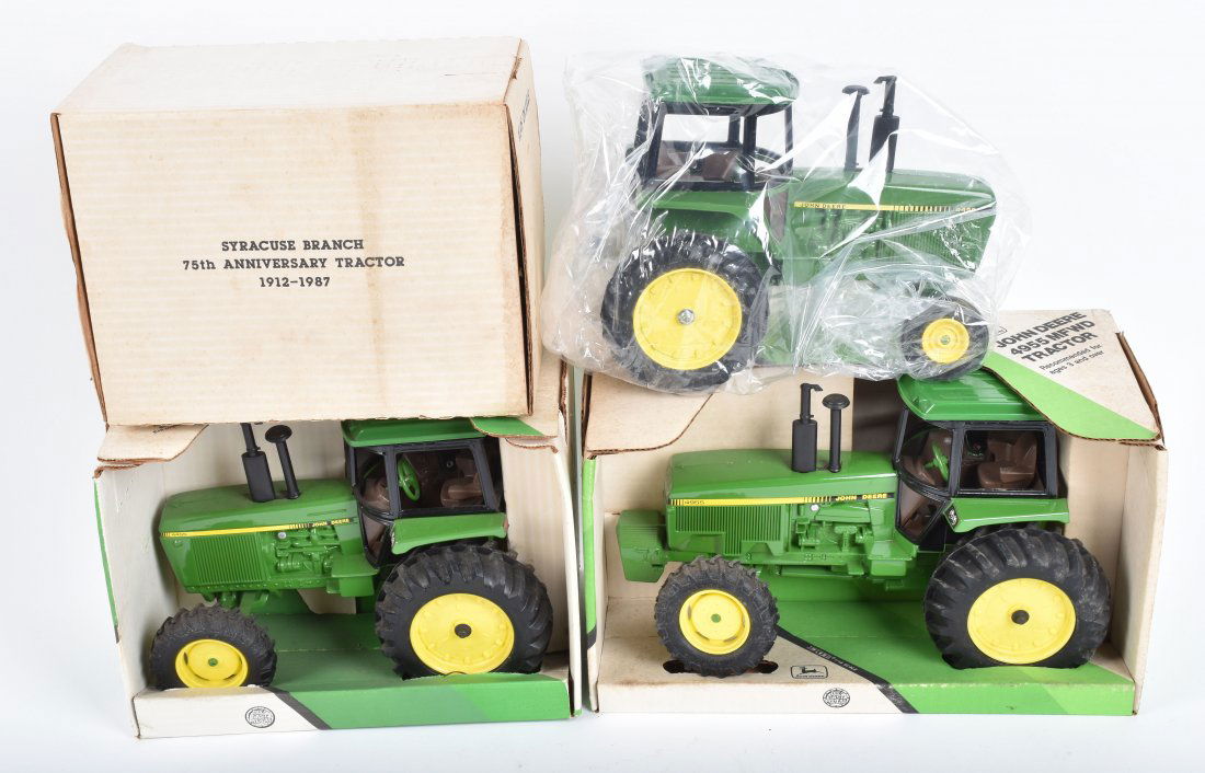 3- ERTL JOHN DEERE TRACTORS MIB (1 of 2)