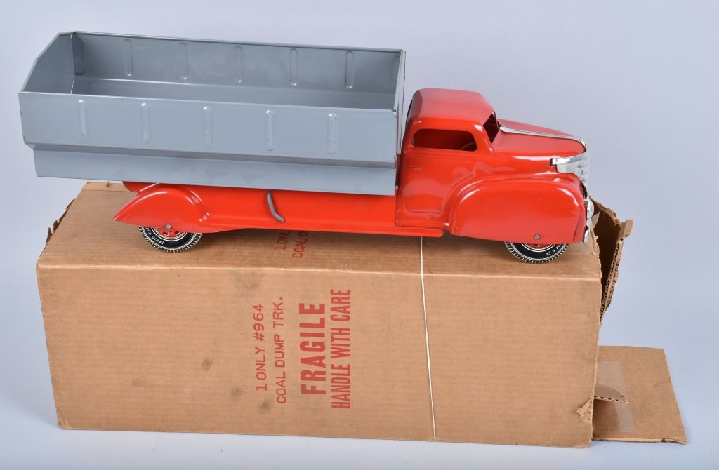 MARX COAL DUMP TRUCK w/ BOX (1 of 5)