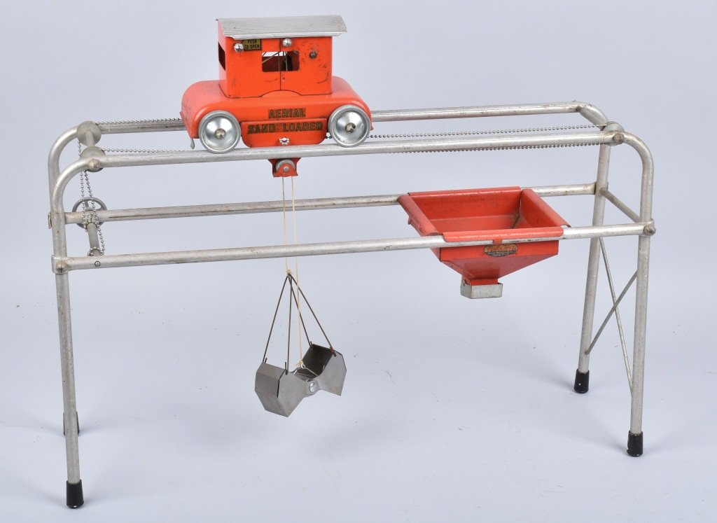 TONKA AERIAL SAND LOADER (1 of 5)