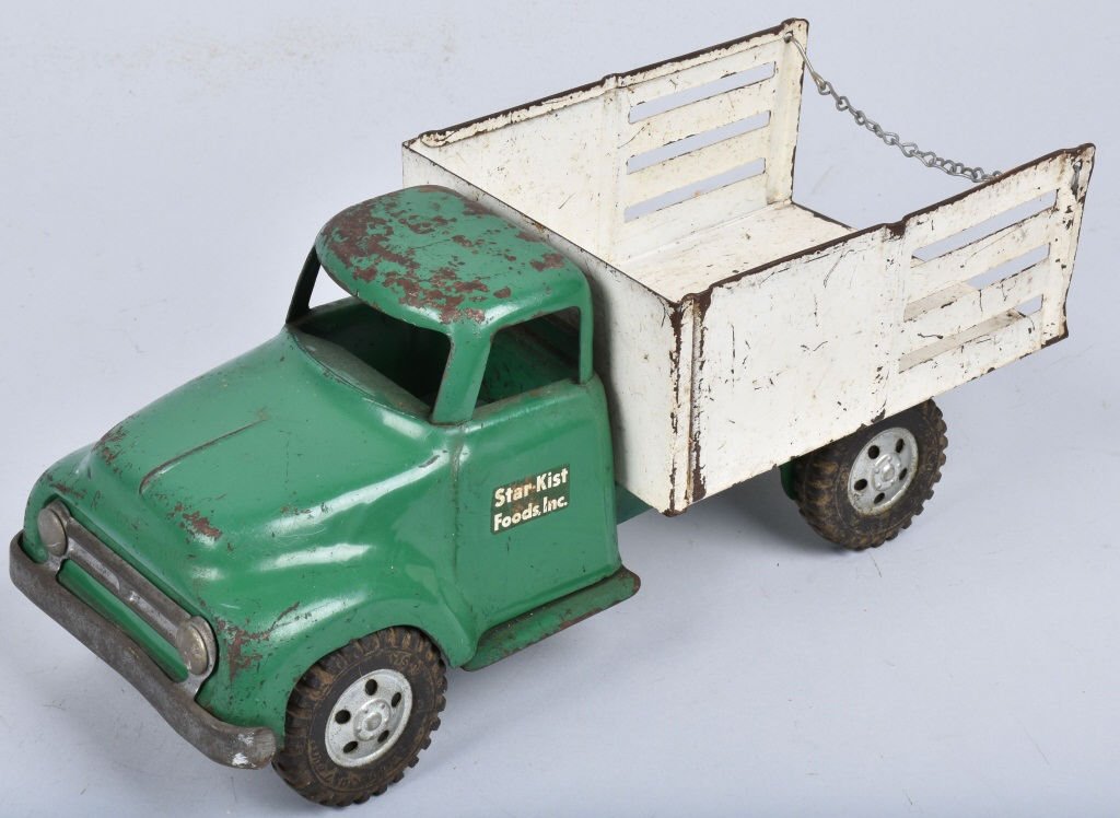TONKA STAR-KIST TUNA TRUCK: Original Tonka private lable truck. Has significan wear. 13" Good