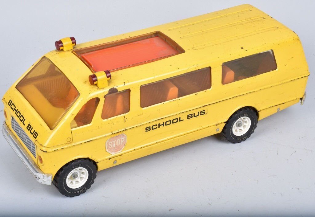 TONKA SCHOOL: Original Tonka with decent paint and decals. Has play wear. 18" VerytGood