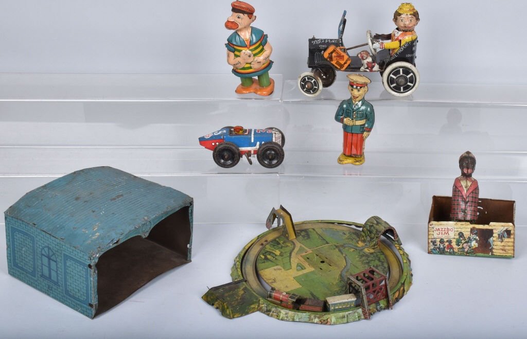 Large Lot of VINTAGE TIN TOY PARTS (1 of 6)
