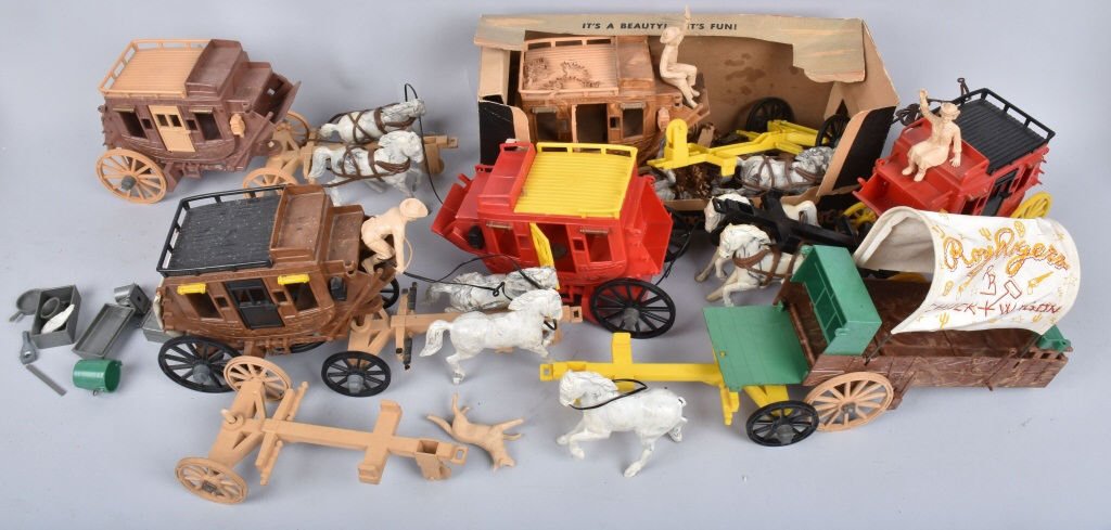 LARGE LOT OF ROY ROGERS STAGE COACHES 1 IN BOX (1 of 3)