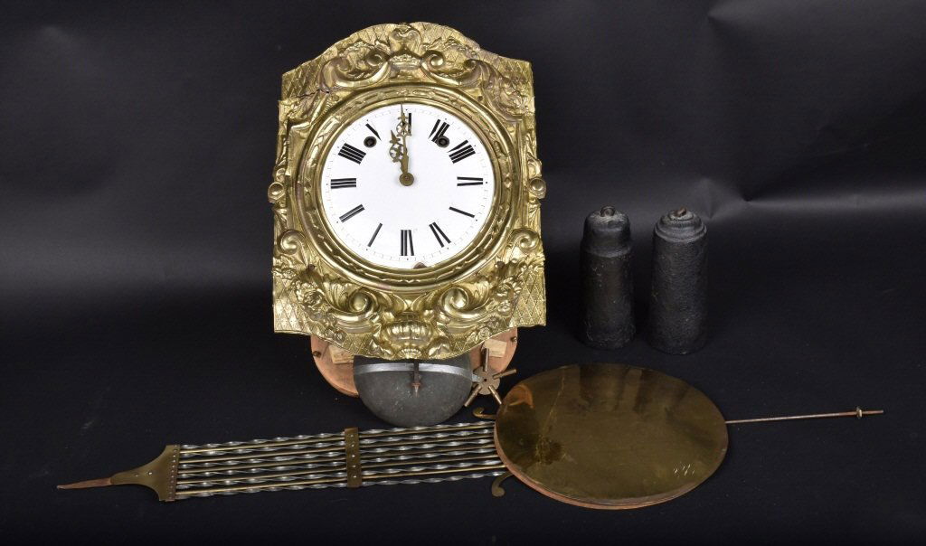 FRENCH WAG ON THE WALL CLOCK, VINTAGE (1 of 2)