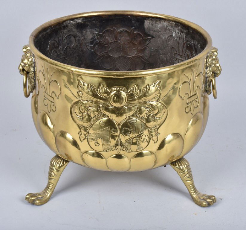 ORNATE BRASS FOOTED FIREPLACE ASH BUCKET (1 of 5)