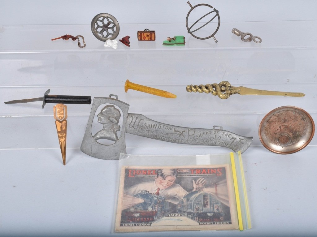 Lot of WORLDS FAIR, 1929 LIONEL CATALOG & MORE (1 of 2)