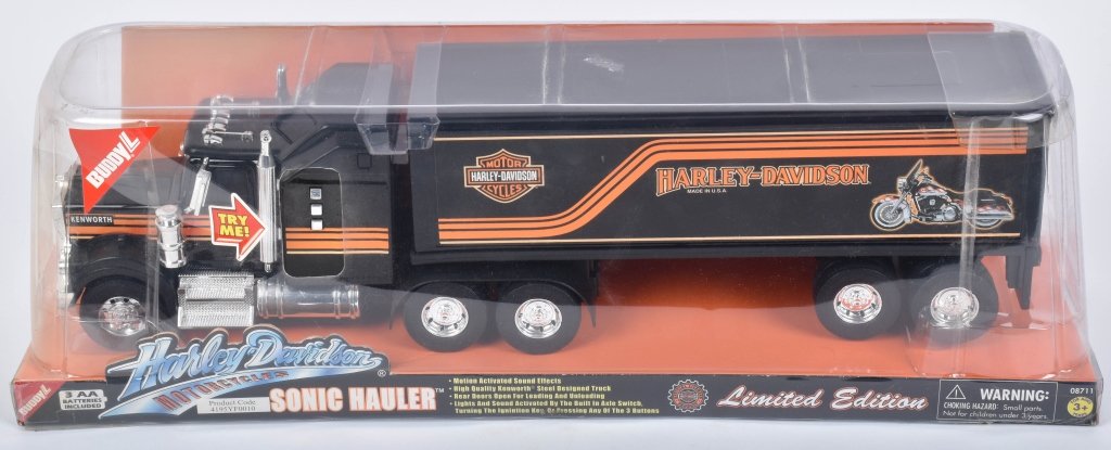 BUDDY L HARLEY DAVIDSON SONIC HAULER MIB: Limited Edition Buddy L Harley Davidson Sonic Hauler. Great looking Semi with Harley Logos. Has 3 sounds.