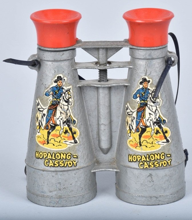 HOPALONG CASSISDY BINOCULARS: Nice original Hop Along Cassidy Binoculars. Have very nice decals of Hoppy on his horse. 5" Excellent