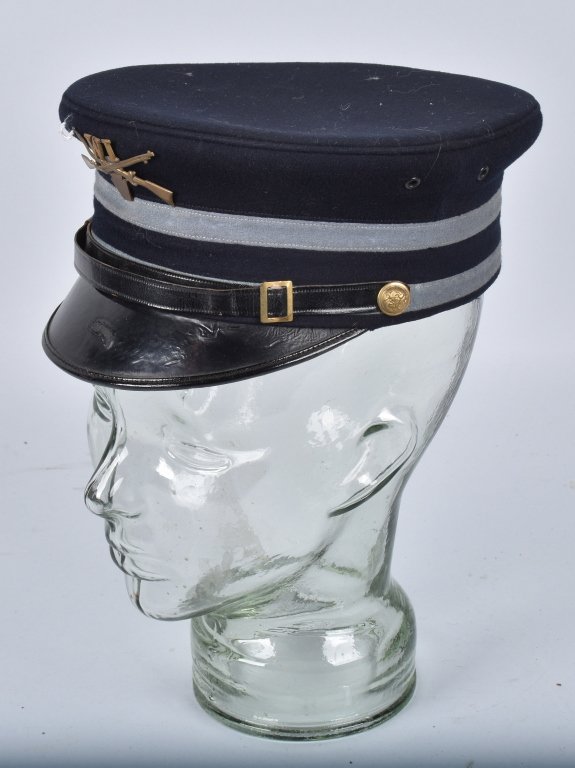 WASHINGTON INFANTRY M1902 SPAN AM HAT: The Washington Infantry or 102nd Pa Volunteers mustered in Pittsburgh Pa from the old 13 regiment. They were active from 1855 to 1930. Hat is made by Horstmann Philadelphia, leather sweat band is loos