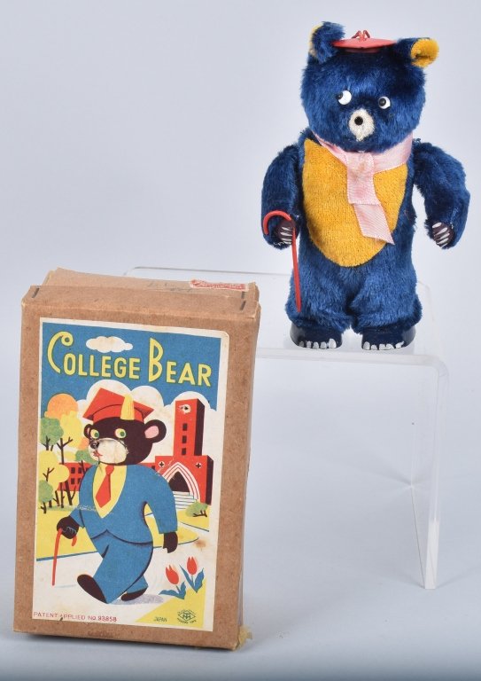 MT Windup COLLEGE BEAR w/ BOX (1 of 6)
