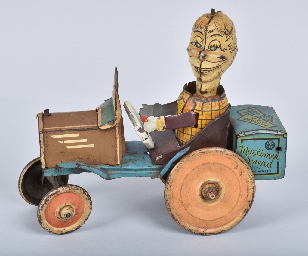 MARX Tin Windup MORTIMER SNERD CRAZY CAR (1 of 3)
