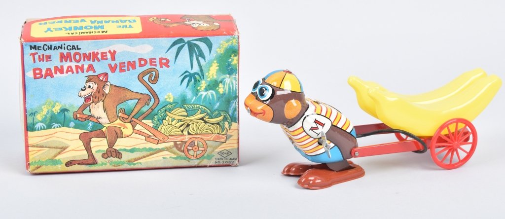 YONE Tin Windup MONKEY BANANA VENDOR w/BOX (1 of 6)