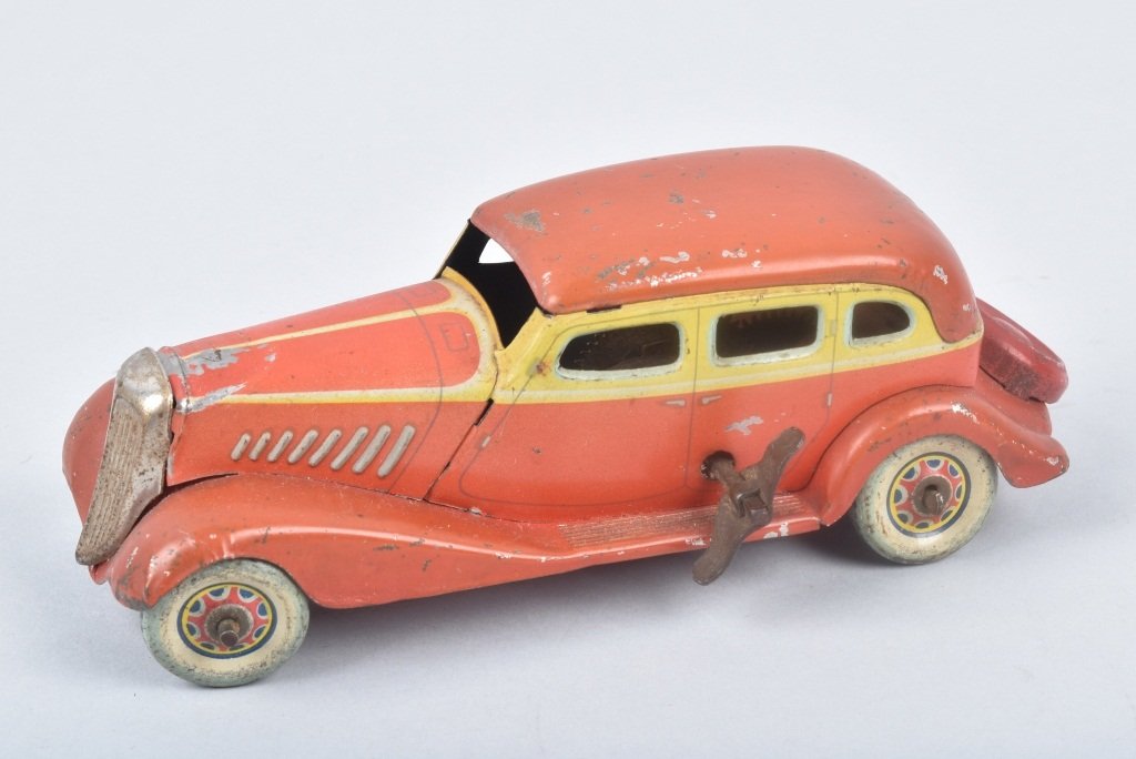 PREWAR JAPAN Tin Windup SEDAN (1 of 4)