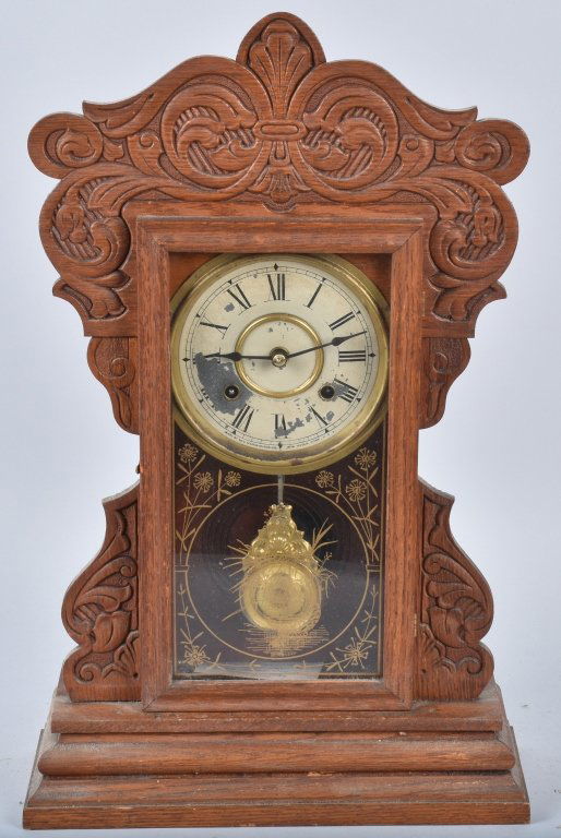 ANTIQUE NEW HAVEN OAK KITCHEN CLOCK (1 of 5)