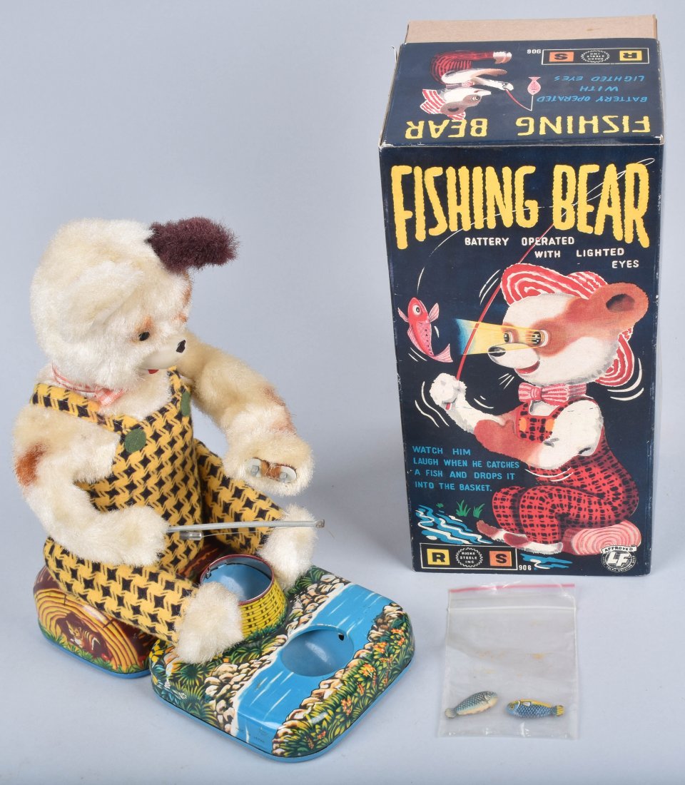 JAPAN Battery Op FISHING BEAR (1 of 5)