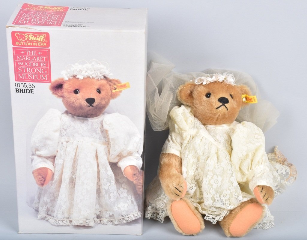 STEIFF BRIDE BEAR 0155/36: Nice Steiff Bride Bear with Button and Flag. 14" With Box. Excellent
