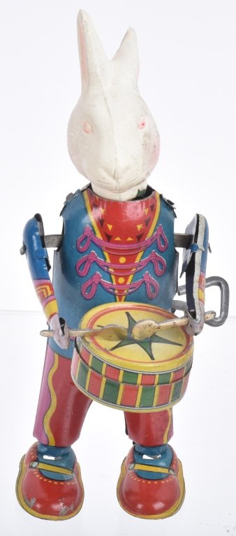 JAPAN Tin & Celluloid Windup RABBIT DRUM MAJOR (1 of 3)