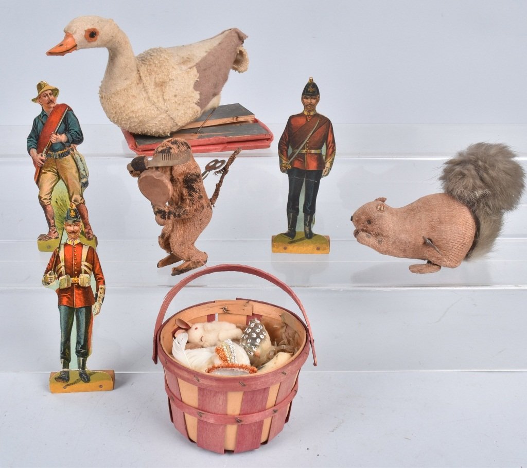Lot of vintage ANIMAL TOYS: Includes windup Squirrel, Windup Monkey, Duck Squeeze Toy, and More. Largest measures 7" Very Good
