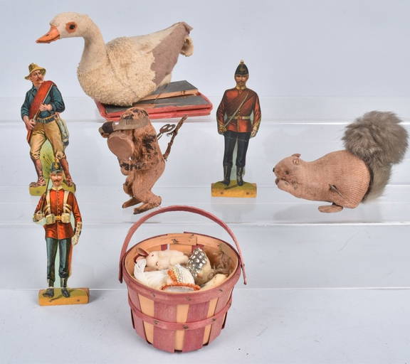 Lot of vintage ANIMAL TOYS May 28, 2016 Milestone Auctions in OH