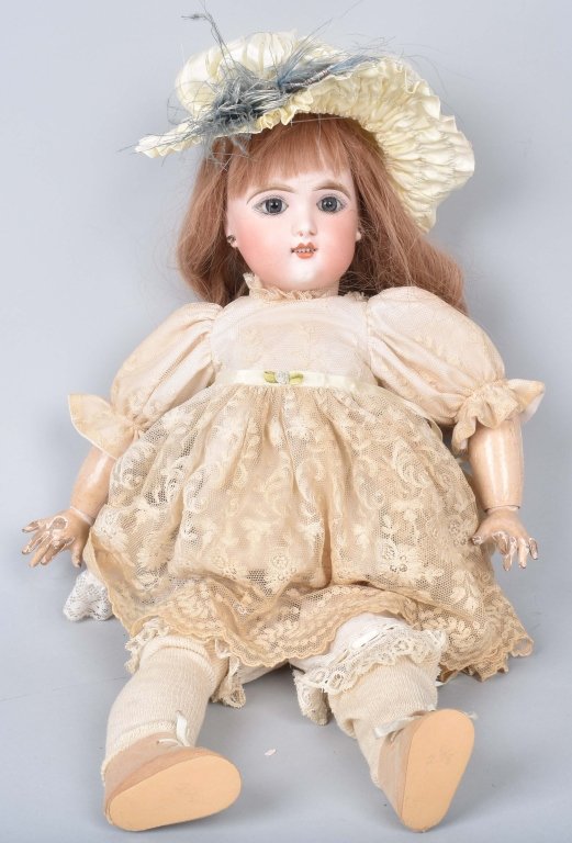EDEN BEBE 9 BISQUE HEAD DOLL (1 of 4)