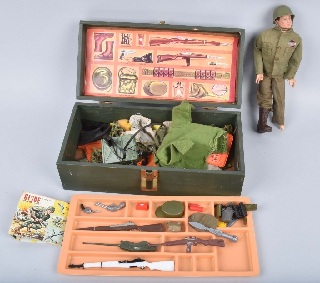 HASBRO GI JOE FOOTLOCKER w/ FIGURE & ACCESSORIES: Original wooden footlocker with 12" Action Figure. Full of accessories and outfits. Excellent