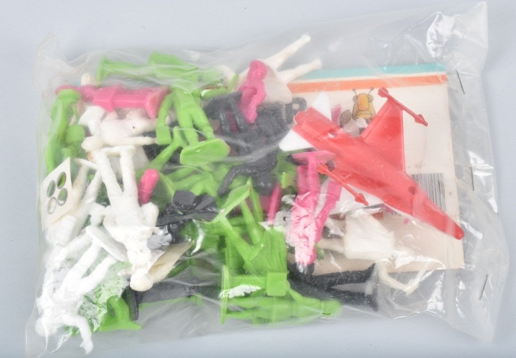 STAR PATROL SPACE FIGURES MIP (1 of 1)