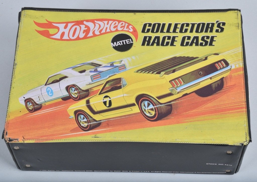 HOT WHEELS 24 CAR CASE CAMARO MUSTANG (1 of 3)