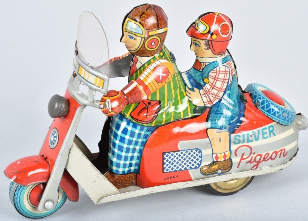 JAPAN Tin Friction SILVER PIGEON SCOOTER (1 of 6)