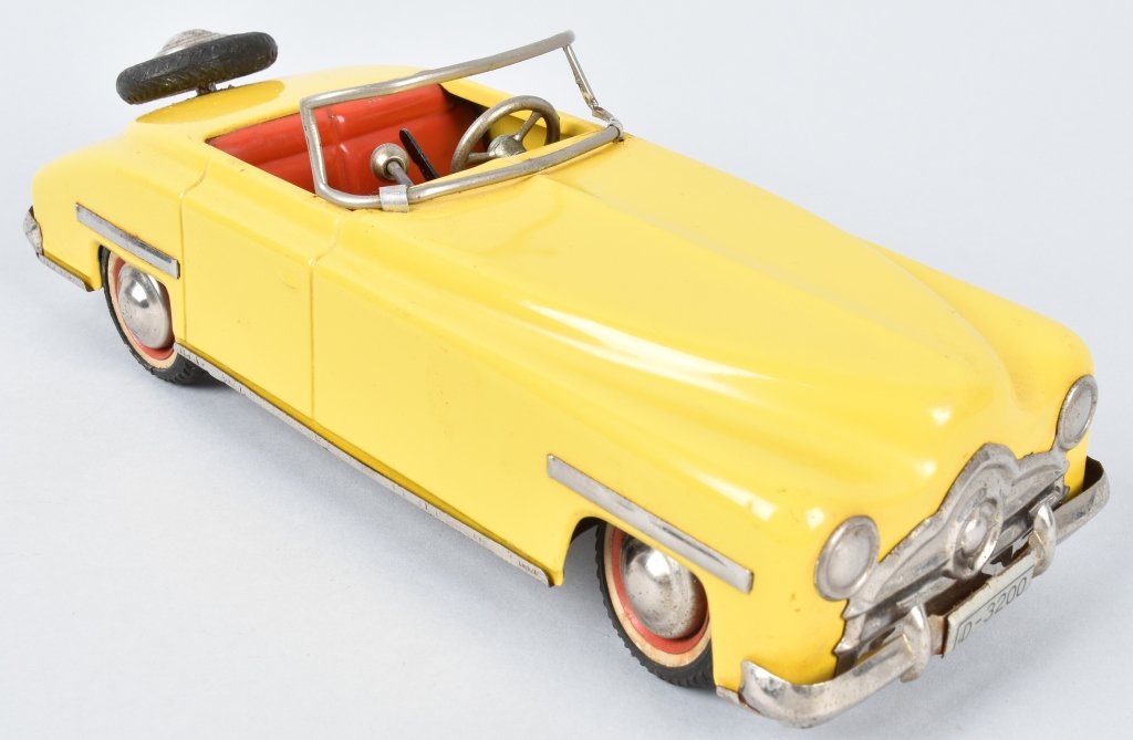 DITSLER US ZONE GERMANY Tin Windup CONVERTIBLE (1 of 5)
