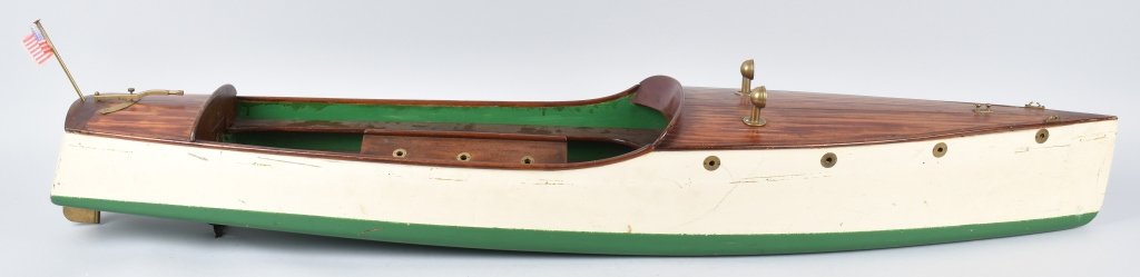 58" 1920s American Electric WOOD POND SPEED BOAT (1 of 9)