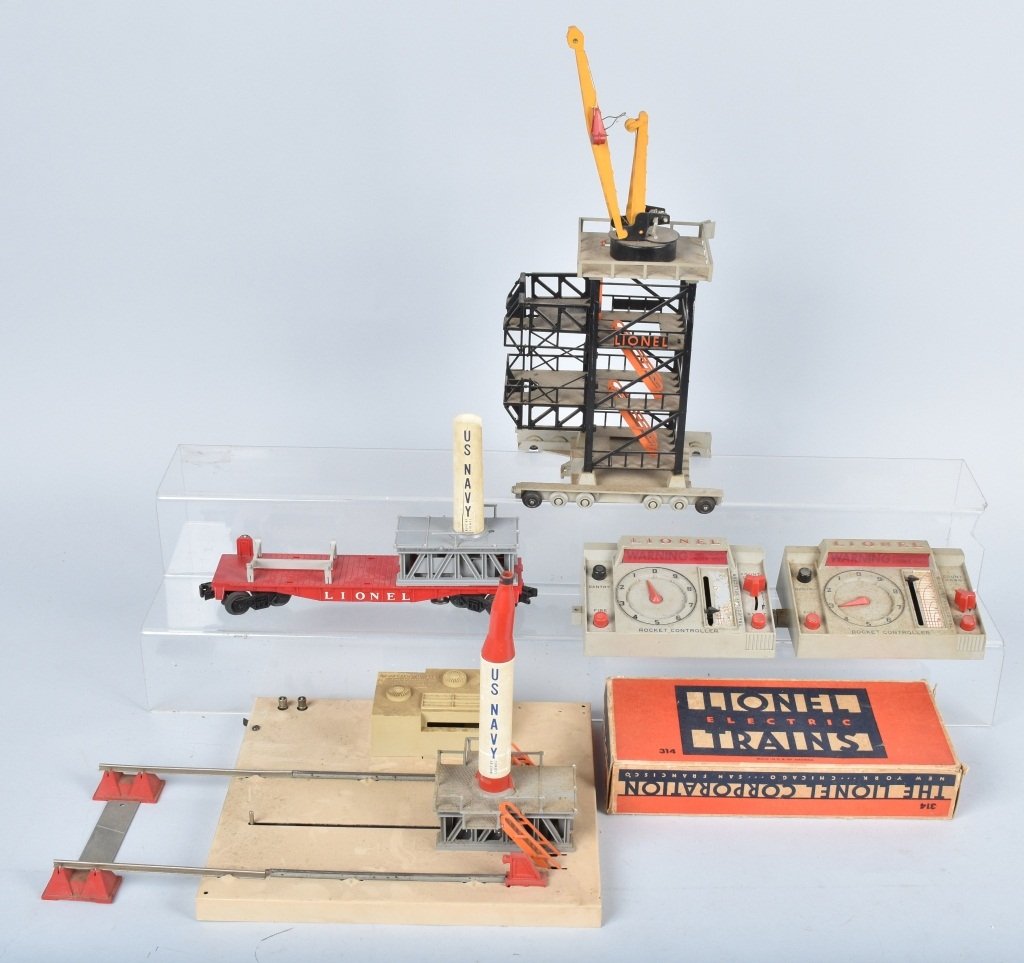 LIONEL #175 ROCKET LAUNCHER W/EXTRA CONTROL & CAR (1 of 6)