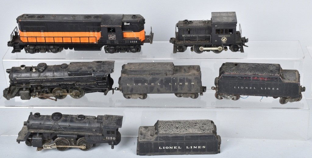 LIONEL LOCOMOTIVE and TENDER LOT (1 of 4)