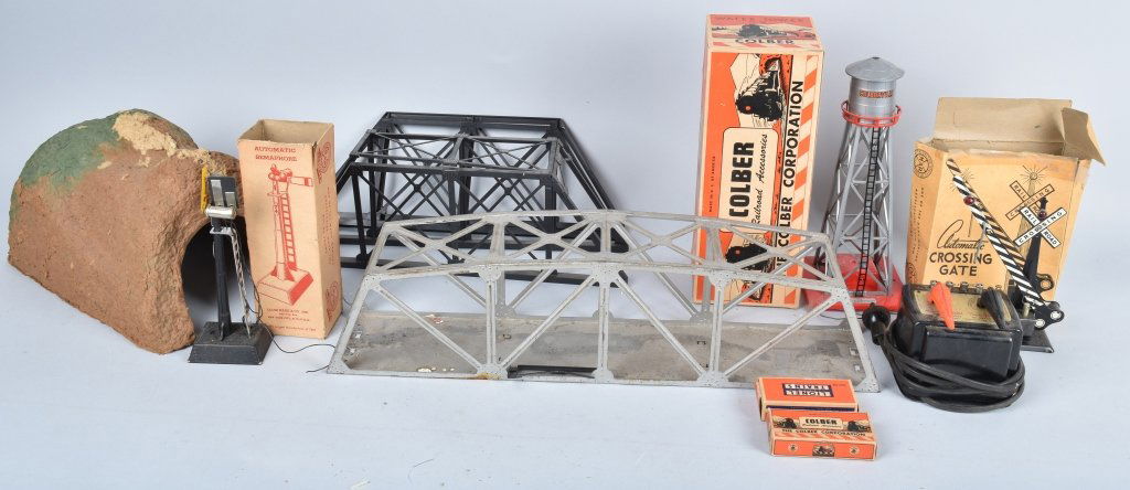 LOT OF TRAIN ACCESSORIES, LIONEL,  MARX & MORE (1 of 3)