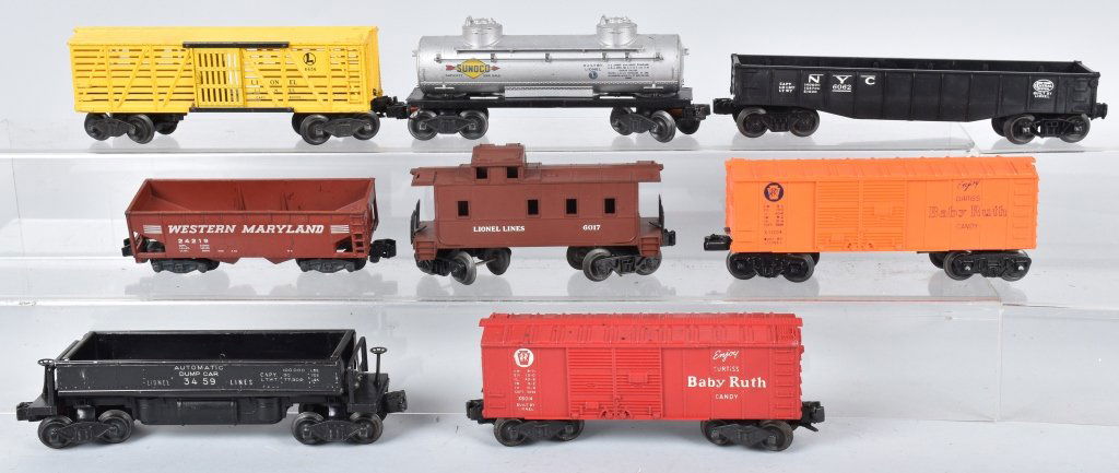 LIONEL LOT OF 8 ROLLING STOCK (1 of 3)