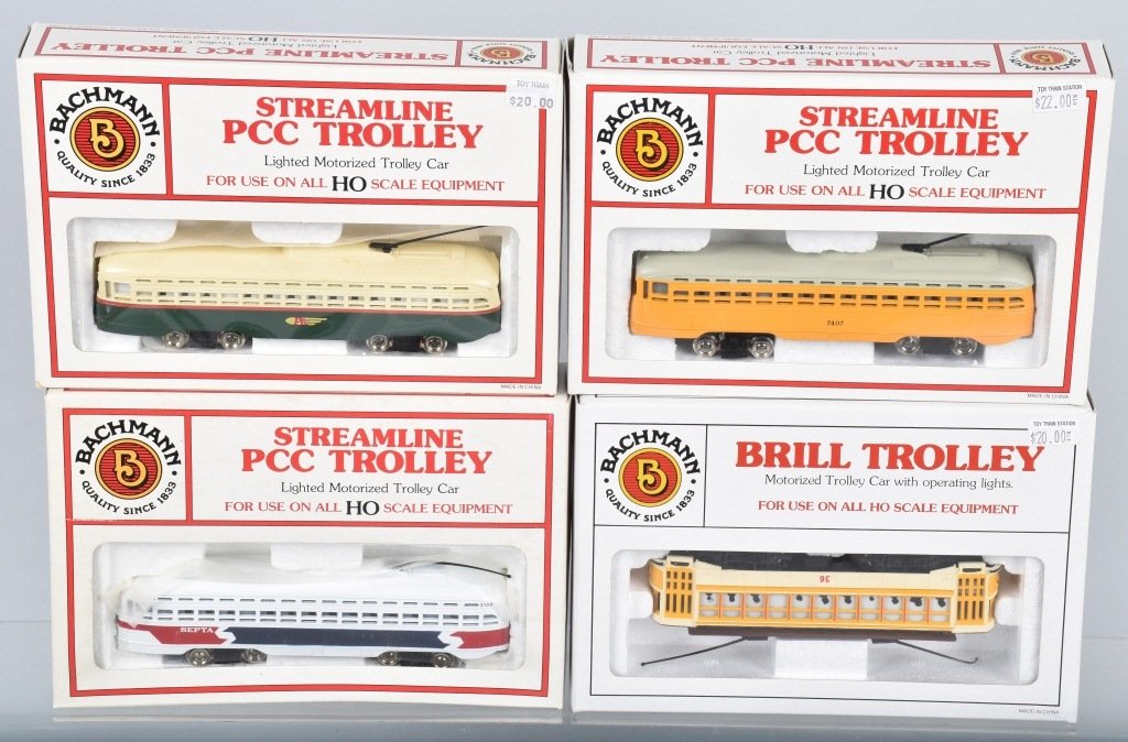 BACHMANN HO LOT OF 4 STREAMLINE TROLLEYS, BOXED: Nice lot of trolleys, all boxed. Excellent