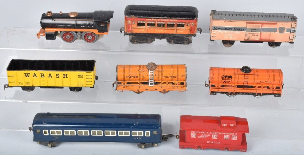 LOT OF TIN TRAINS, LOCOMOTIVE and MORE (1 of 3)