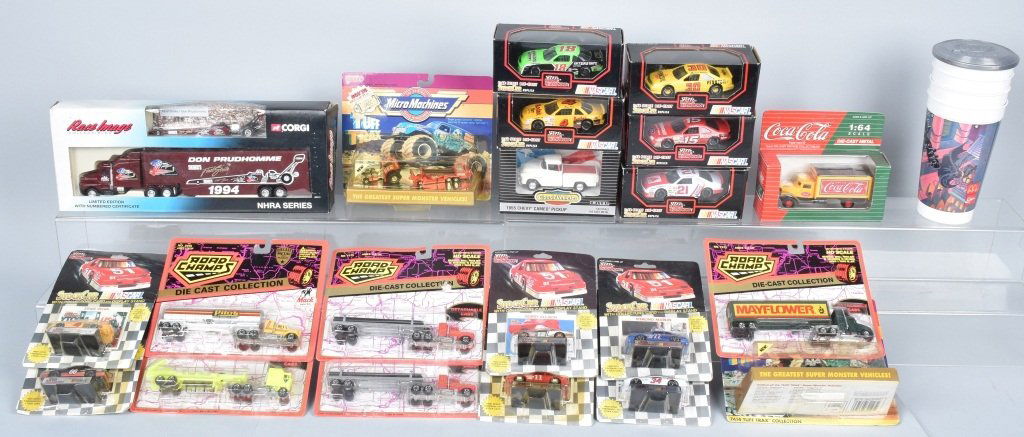 LOT OF 21 SMALL SCALE TRUCKS & NASCAR CARS (1 of 6)