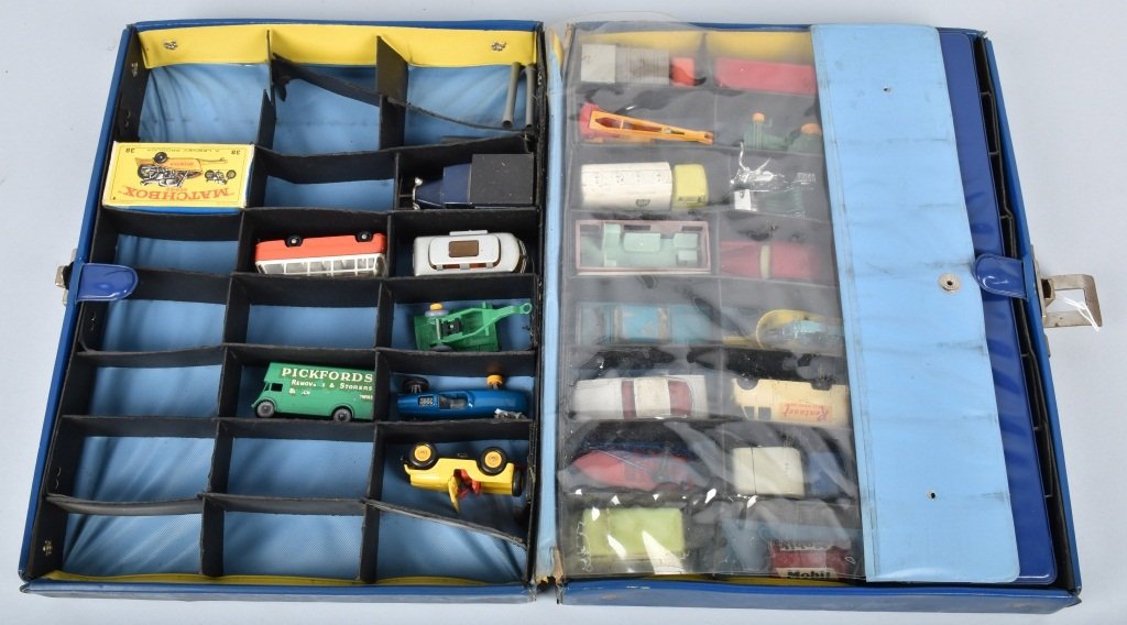 CASE OF VINTAGE MATCHBOX CARS (1 of 6)