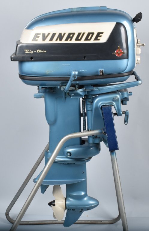 1950s EVINRUDE BIG TWIN 30 OUTBOARD MOTOR NOS (1 of 8)