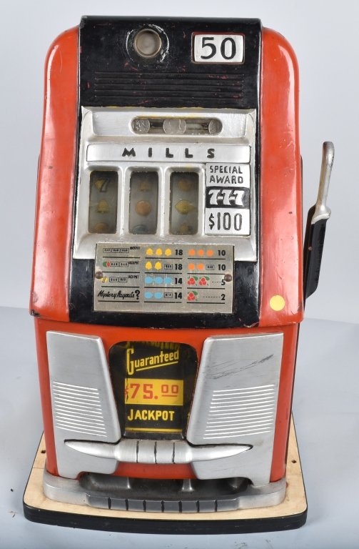 VINTAGE MILLS 50c SLOT MACHINE (1 of 6)